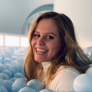 Meet your Posher, Kendra